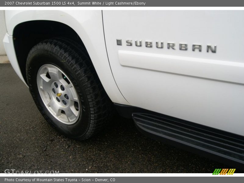Summit White / Light Cashmere/Ebony 2007 Chevrolet Suburban 1500 LS 4x4