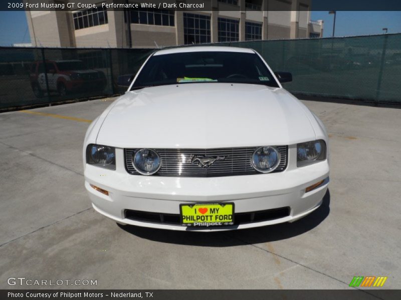 Performance White / Dark Charcoal 2009 Ford Mustang GT Coupe