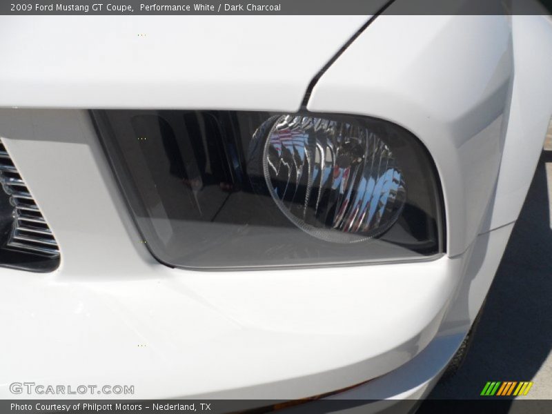 Performance White / Dark Charcoal 2009 Ford Mustang GT Coupe