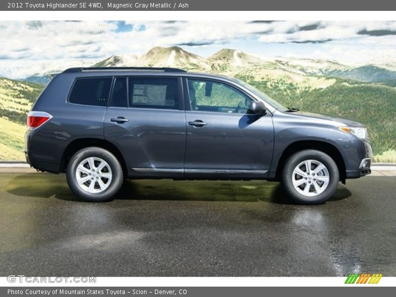 Magnetic Gray Metallic / Ash 2012 Toyota Highlander SE 4WD