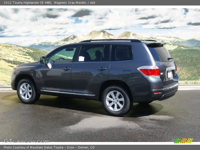 Magnetic Gray Metallic / Ash 2012 Toyota Highlander SE 4WD