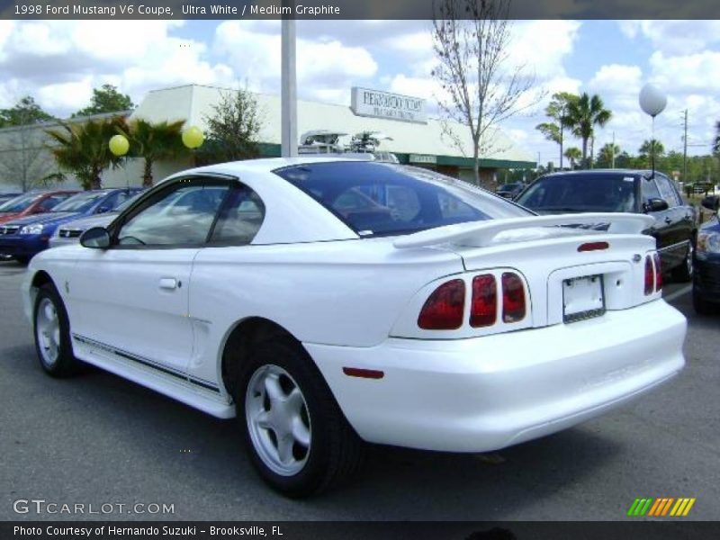 Ultra White / Medium Graphite 1998 Ford Mustang V6 Coupe