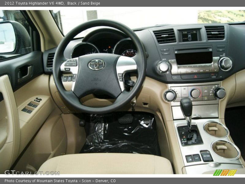 Controls of 2012 Highlander V6 4WD