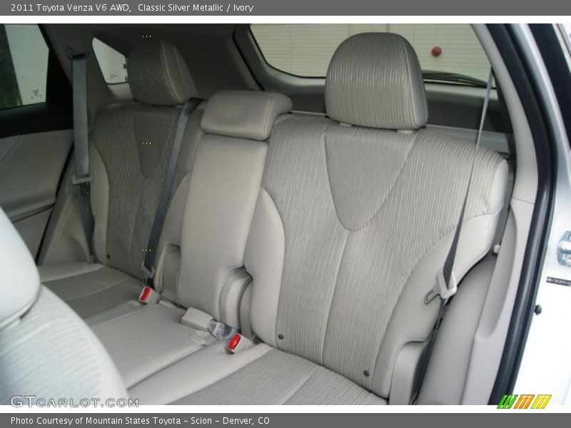 Classic Silver Metallic / Ivory 2011 Toyota Venza V6 AWD
