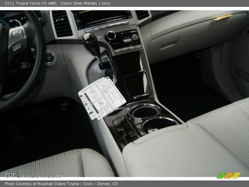 Classic Silver Metallic / Ivory 2011 Toyota Venza V6 AWD