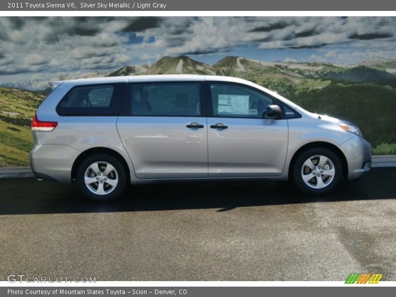 Silver Sky Metallic / Light Gray 2011 Toyota Sienna V6