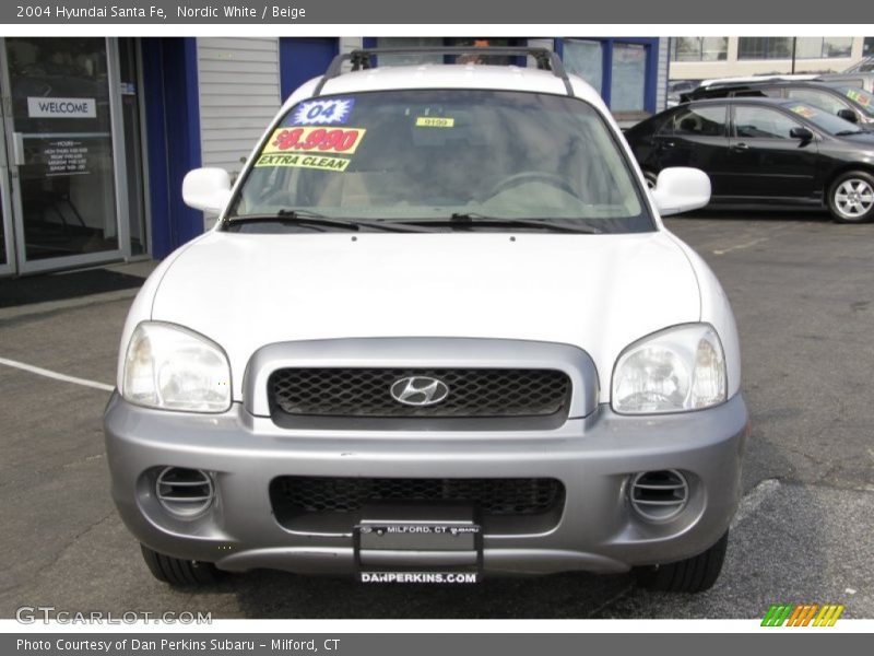 Nordic White / Beige 2004 Hyundai Santa Fe