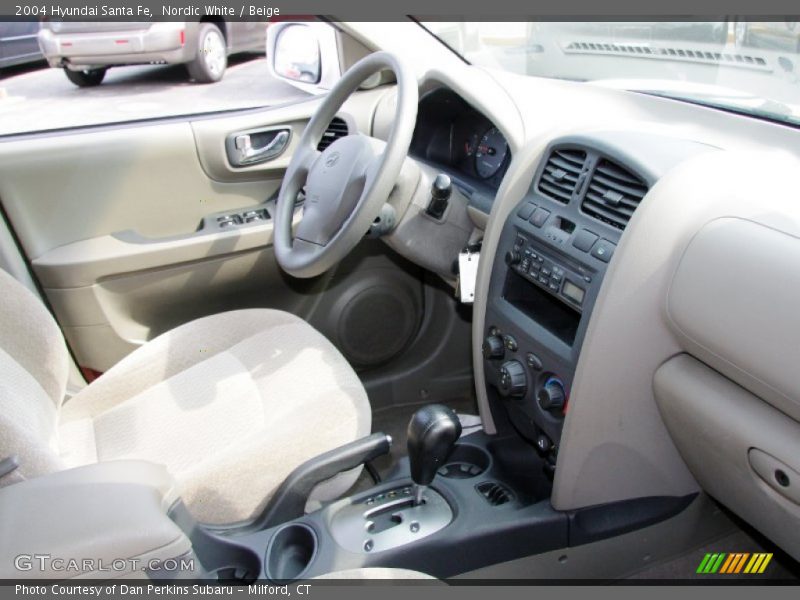Nordic White / Beige 2004 Hyundai Santa Fe