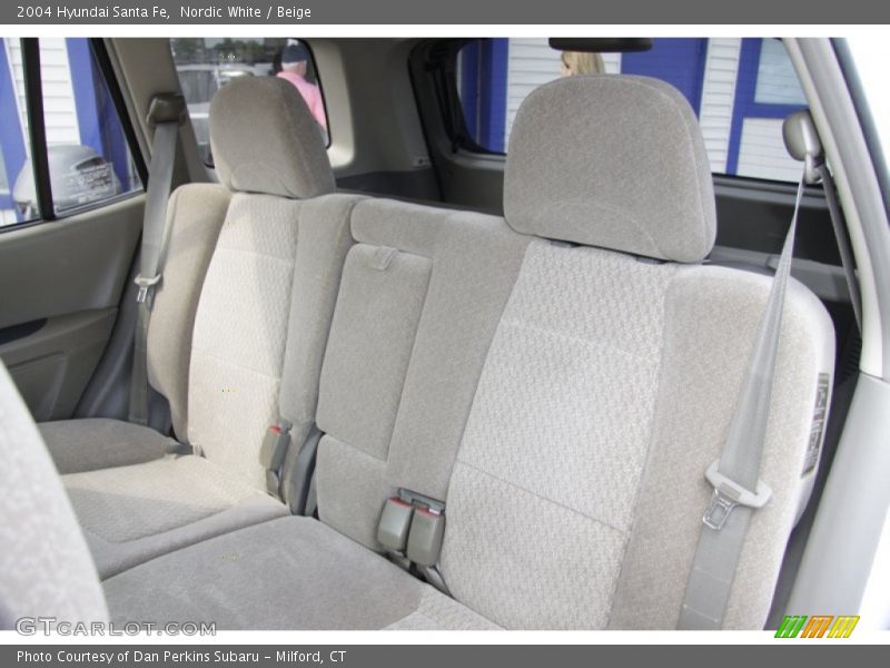 Nordic White / Beige 2004 Hyundai Santa Fe