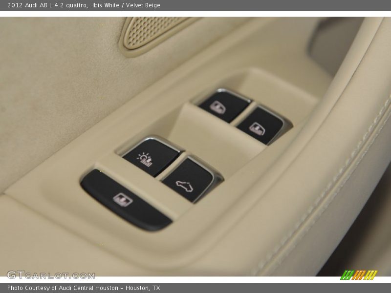 Controls of 2012 A8 L 4.2 quattro