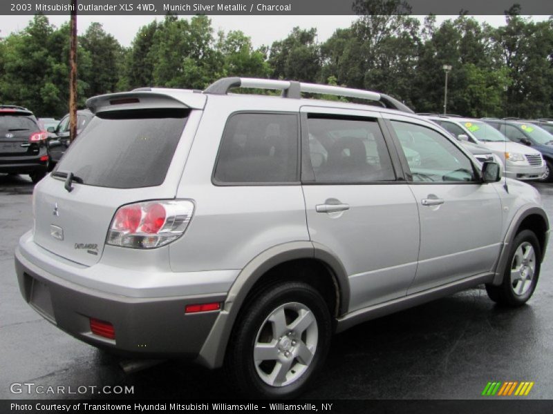 Munich Silver Metallic / Charcoal 2003 Mitsubishi Outlander XLS 4WD