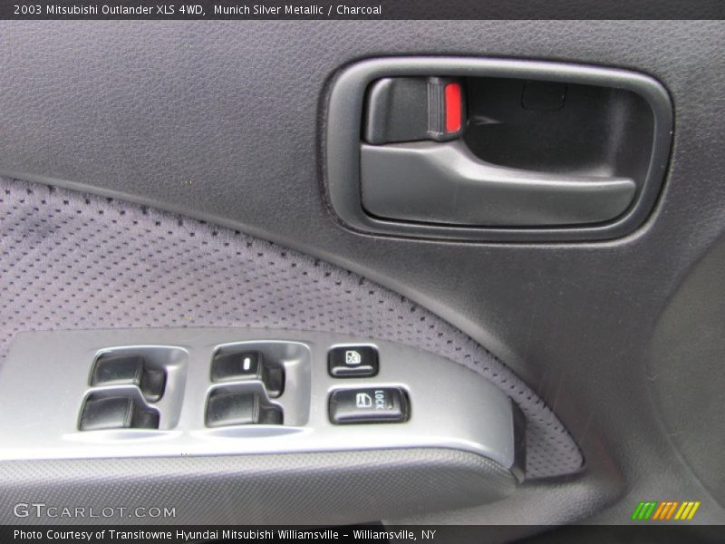 Munich Silver Metallic / Charcoal 2003 Mitsubishi Outlander XLS 4WD