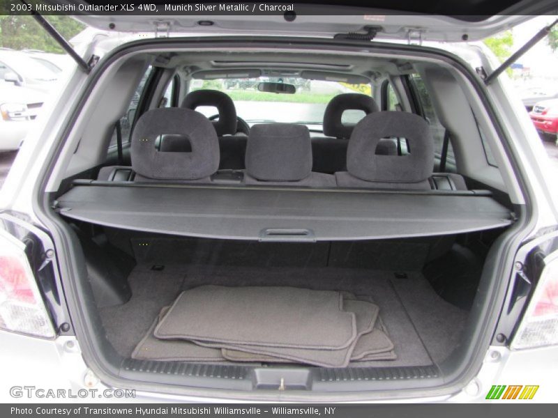 Munich Silver Metallic / Charcoal 2003 Mitsubishi Outlander XLS 4WD