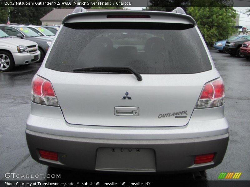 Munich Silver Metallic / Charcoal 2003 Mitsubishi Outlander XLS 4WD