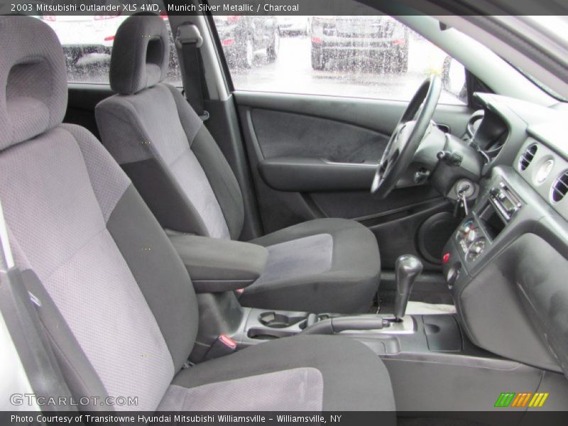 Munich Silver Metallic / Charcoal 2003 Mitsubishi Outlander XLS 4WD