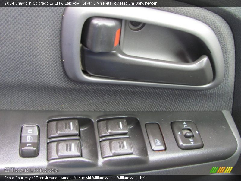 Silver Birch Metallic / Medium Dark Pewter 2004 Chevrolet Colorado LS Crew Cab 4x4