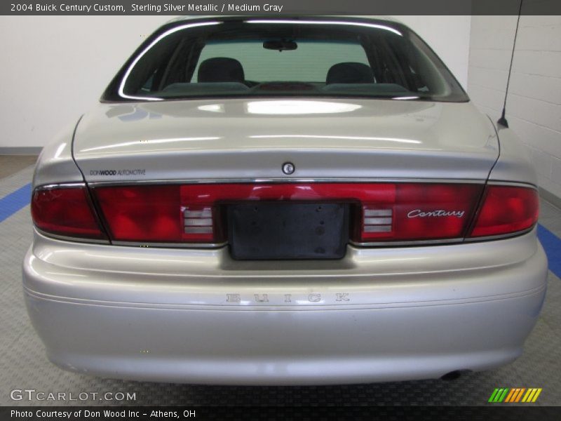 Sterling Silver Metallic / Medium Gray 2004 Buick Century Custom