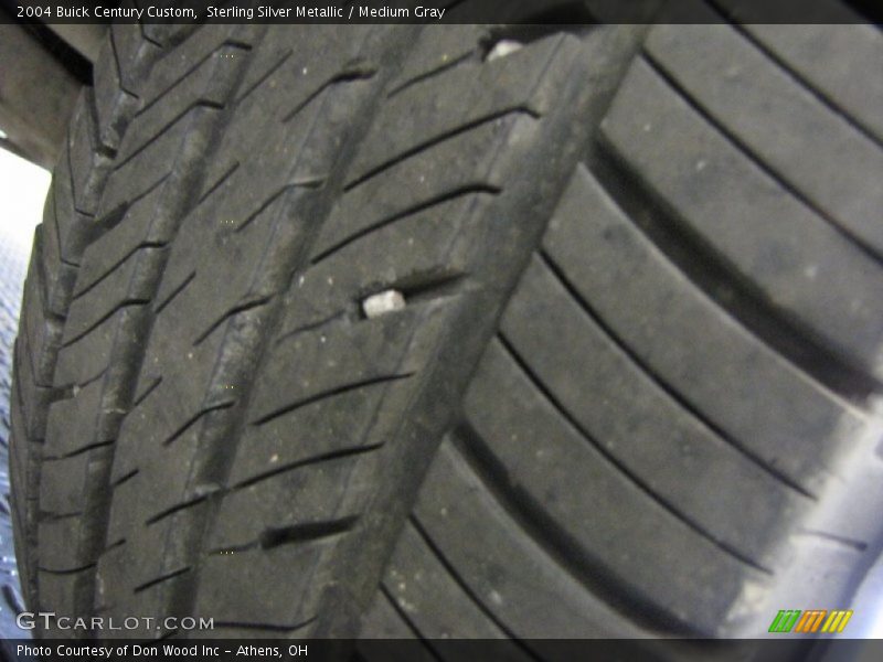 Sterling Silver Metallic / Medium Gray 2004 Buick Century Custom