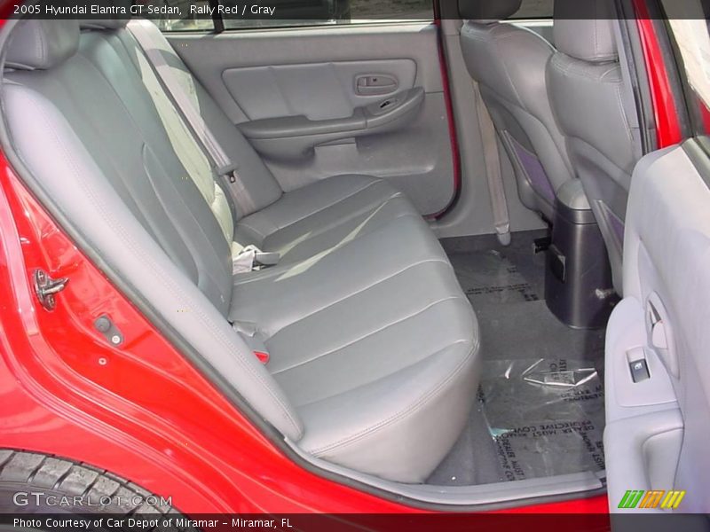 Rally Red / Gray 2005 Hyundai Elantra GT Sedan