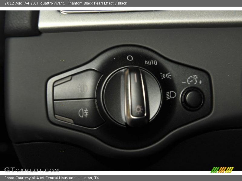 Controls of 2012 A4 2.0T quattro Avant