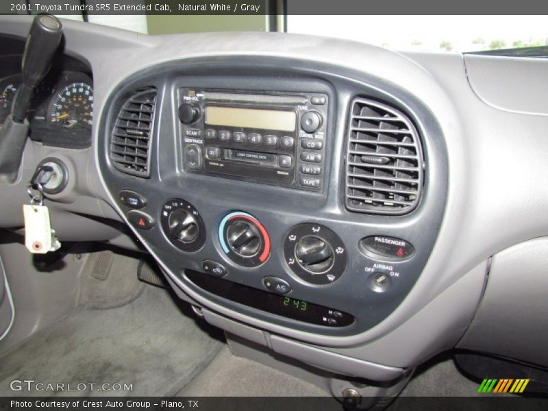 Natural White / Gray 2001 Toyota Tundra SR5 Extended Cab