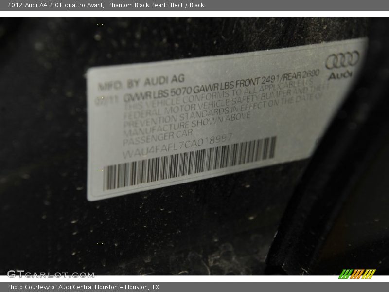 Phantom Black Pearl Effect / Black 2012 Audi A4 2.0T quattro Avant