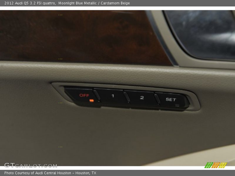 Moonlight Blue Metallic / Cardamom Beige 2012 Audi Q5 3.2 FSI quattro
