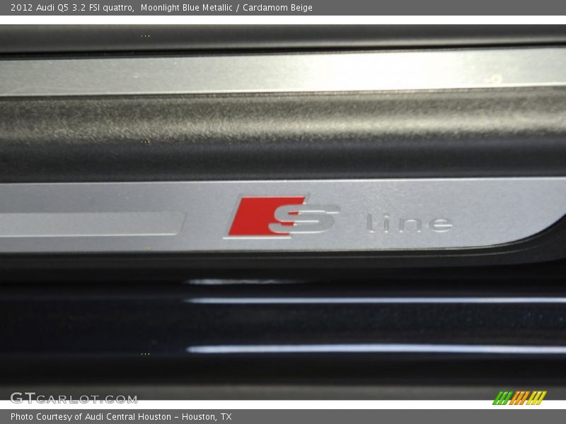 Moonlight Blue Metallic / Cardamom Beige 2012 Audi Q5 3.2 FSI quattro