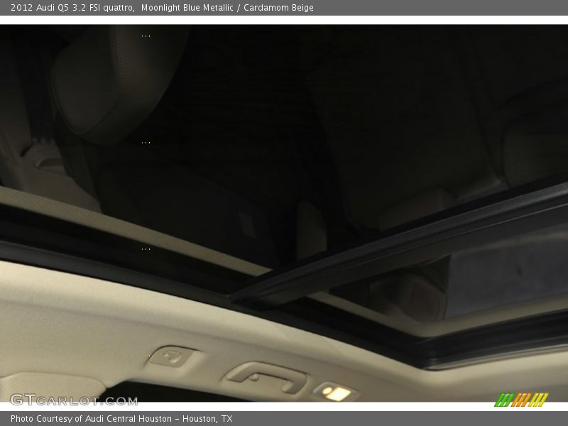 Moonlight Blue Metallic / Cardamom Beige 2012 Audi Q5 3.2 FSI quattro