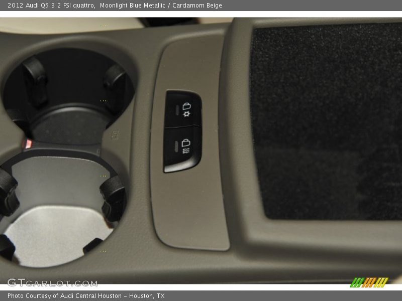 Moonlight Blue Metallic / Cardamom Beige 2012 Audi Q5 3.2 FSI quattro