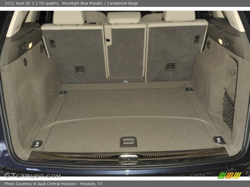  2012 Q5 3.2 FSI quattro Trunk