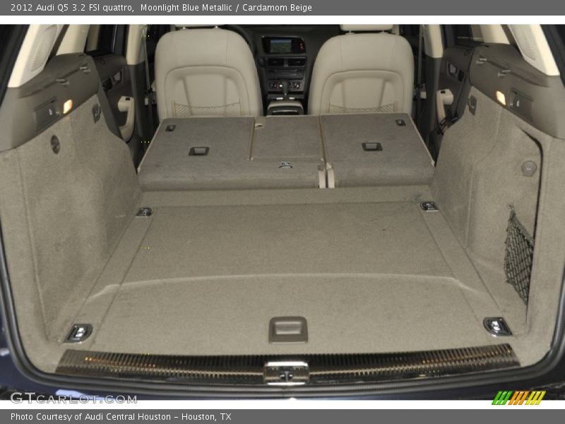 2012 Q5 3.2 FSI quattro Trunk
