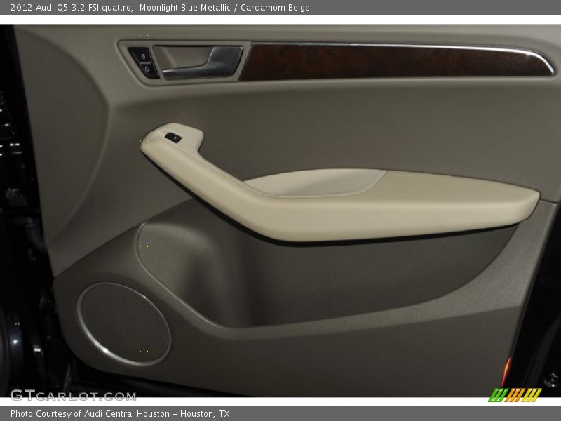 Moonlight Blue Metallic / Cardamom Beige 2012 Audi Q5 3.2 FSI quattro