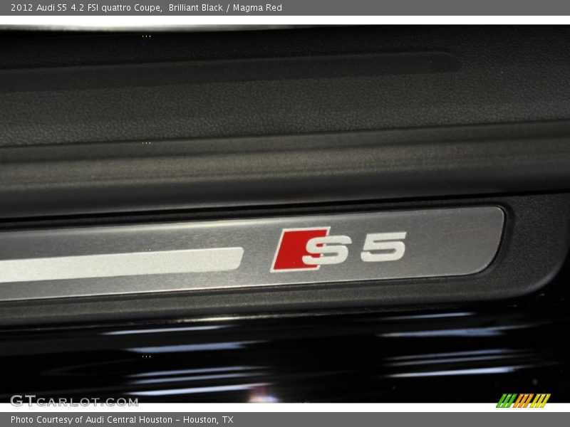  2012 S5 4.2 FSI quattro Coupe Logo