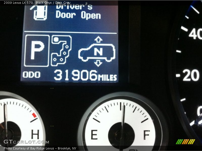 Black Onyx / Dark Gray 2009 Lexus LX 570
