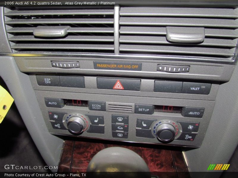 Controls of 2006 A6 4.2 quattro Sedan