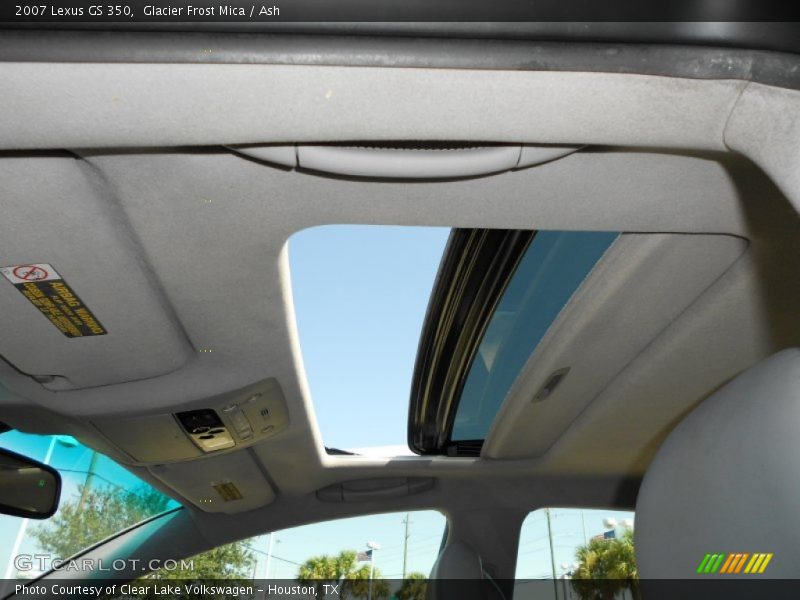 Sunroof of 2007 GS 350