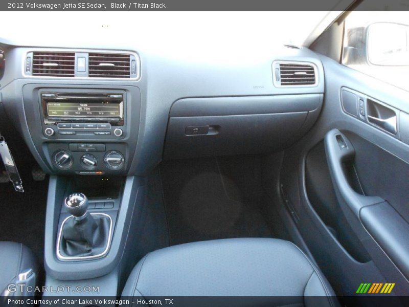Black / Titan Black 2012 Volkswagen Jetta SE Sedan