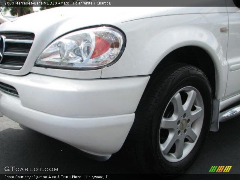 Polar White / Charcoal 2000 Mercedes-Benz ML 320 4Matic