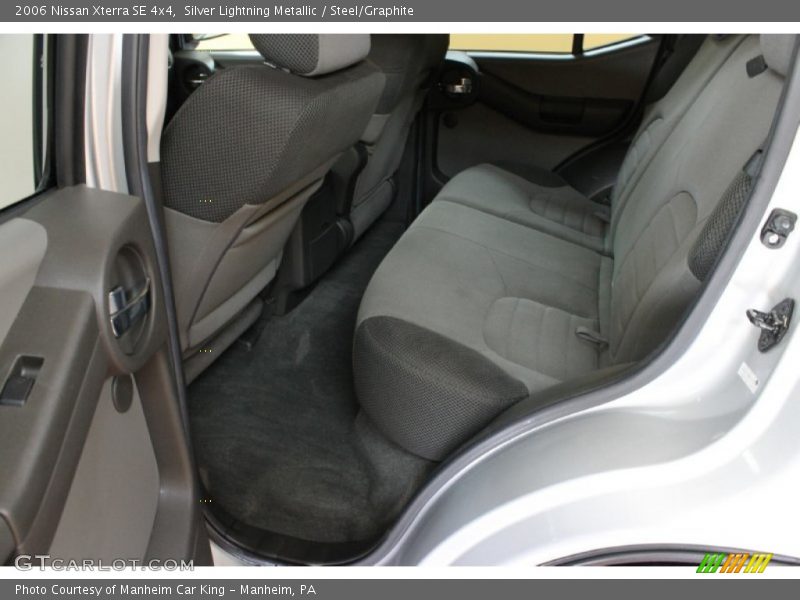 Silver Lightning Metallic / Steel/Graphite 2006 Nissan Xterra SE 4x4