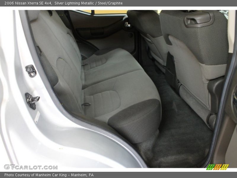 Silver Lightning Metallic / Steel/Graphite 2006 Nissan Xterra SE 4x4