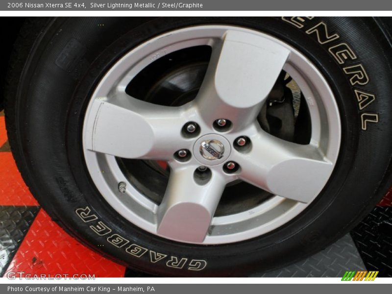 Silver Lightning Metallic / Steel/Graphite 2006 Nissan Xterra SE 4x4