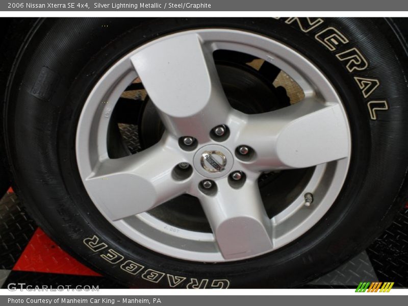 Silver Lightning Metallic / Steel/Graphite 2006 Nissan Xterra SE 4x4