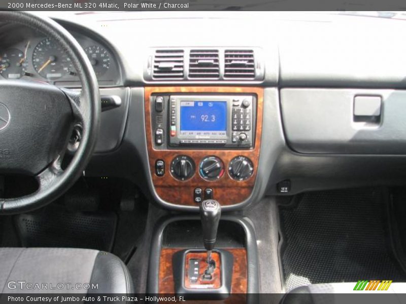 Polar White / Charcoal 2000 Mercedes-Benz ML 320 4Matic