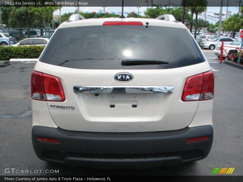 White Sand Beige / Beige 2011 Kia Sorento LX