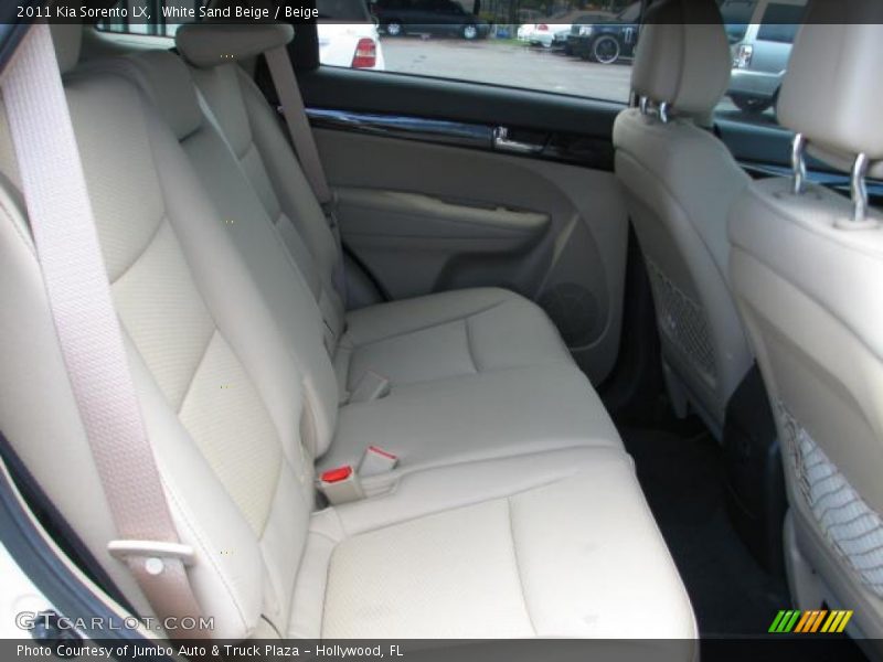 White Sand Beige / Beige 2011 Kia Sorento LX