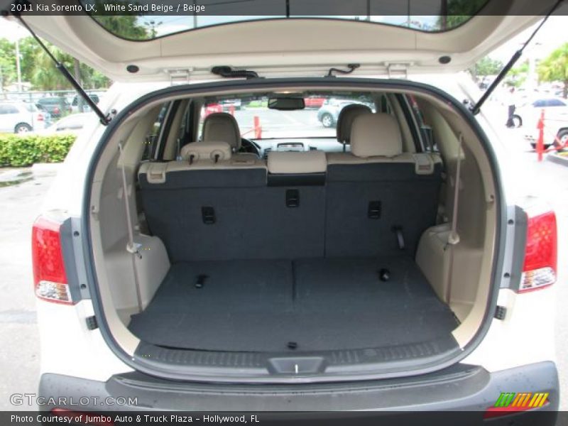 White Sand Beige / Beige 2011 Kia Sorento LX