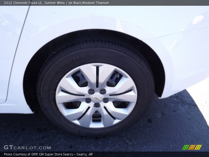 Summit White / Jet Black/Medium Titanium 2012 Chevrolet Cruze LS