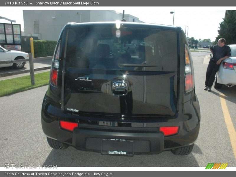 Shadow Black / Black Soul Logo Cloth 2010 Kia Soul +