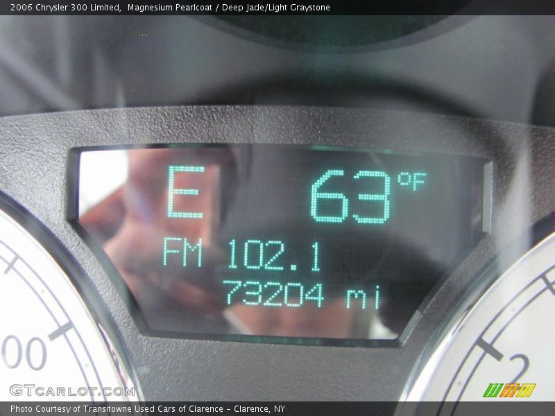 Magnesium Pearlcoat / Deep Jade/Light Graystone 2006 Chrysler 300 Limited